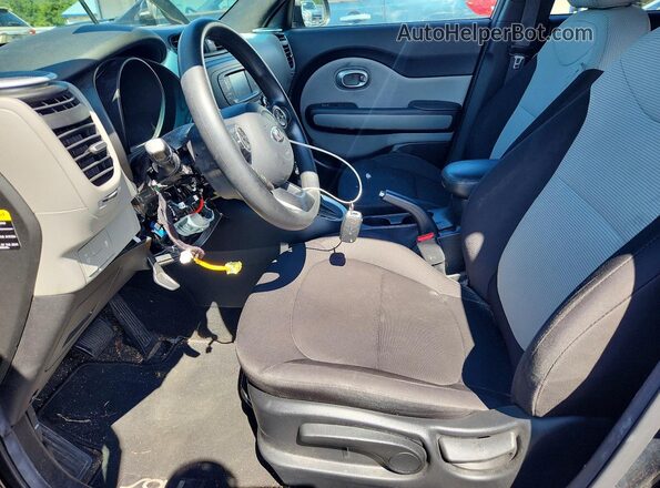 KNDJN2A2XG7364302 2016 KIA SOUL Black Вид салону спереду