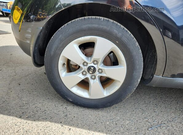 KNDJN2A2XK7629874 2019 KIA SOUL Black 