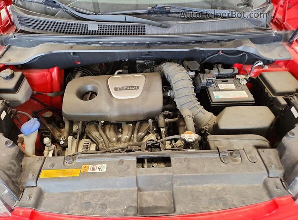 KNDJX3AA0J7528140 2018 KIA SOUL Красный Вид задней части салона