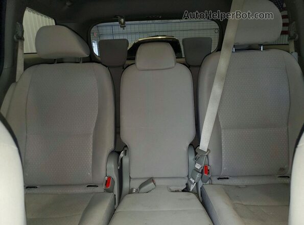 KNDMB5C1XG6103463 2016 KIA SEDONA Серебряный Вид задней части салона
