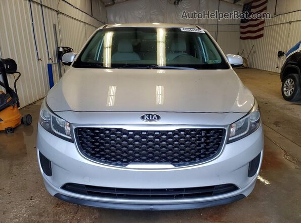 KNDMB5C1XG6103463 2016 KIA SEDONA Серебряный Вид сзади