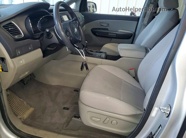 KNDMB5C1XG6103463 2016 KIA SEDONA Серебряный Вид панели приборов