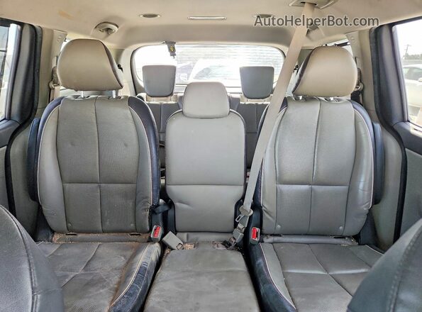 KNDMB5C1XH6281181 2017 KIA SEDONA Gray უკანა სავარძლების ხედი