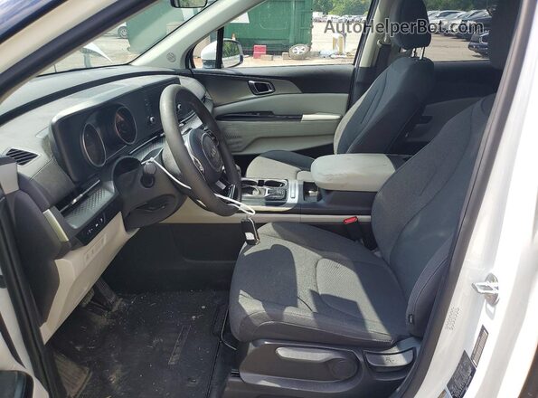 KNDNB4H31P6225136 2023 KIA CARNIVAL White Вид салону спереду