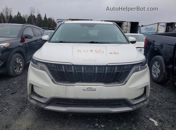 KNDNB5H32P6219352 2023 KIA CARNIVAL White Вид спереду