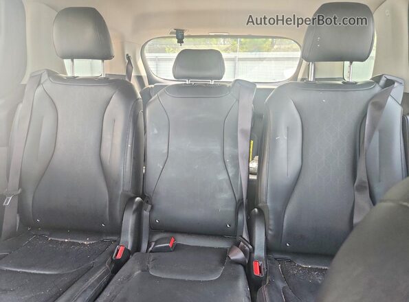 KNDNB5K34S6475963 2025 KIA CARNIVAL Белый Вид задних сидений