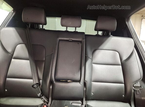 KNDP63AC4N7949136 2022 KIA SPORTAGE White Vista de los asientos traseros