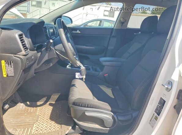 KNDPM3AC6K7552416 2019 KIA SPORTAGE Белый Вид салона спереди