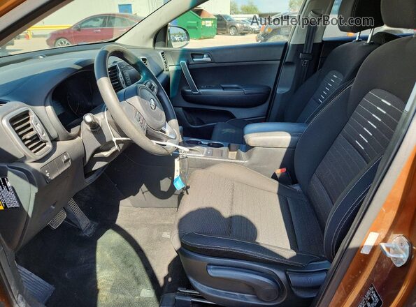 KNDPM3AC8J7481945 2018 KIA SPORTAGE Tan Սալոնի դիմացի տեսք