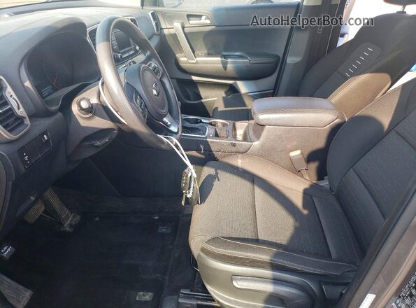 KNDPMCAC0J7400839 2018 KIA SPORTAGE Silver Widok wnętrza z przodu