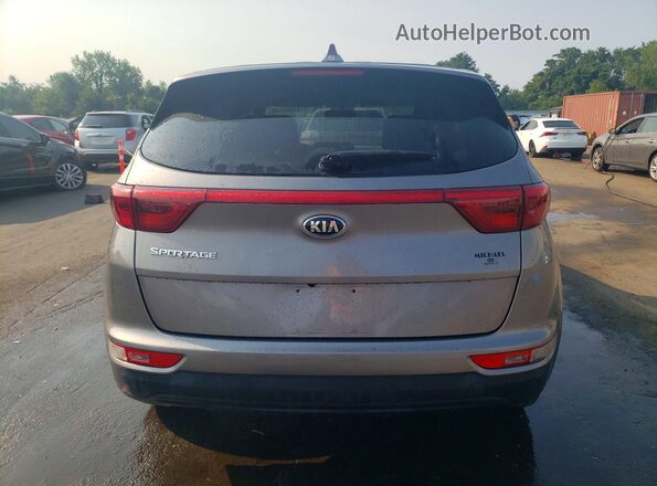 KNDPMCAC0J7400839 2018 KIA SPORTAGE Silver Widok z tyłu