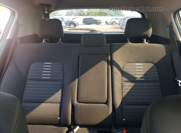 KNDPMCAC0J7400839 2018 KIA SPORTAGE Silver Widok tylnych siedzeń