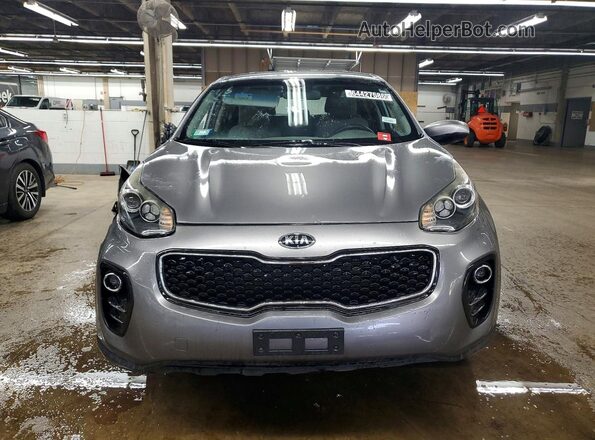 KNDPMCAC1H7047103 2017 KIA SPORTAGE Серебряный Вид спереди