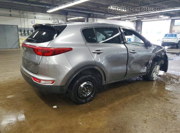 KNDPMCAC1H7047103 2017 KIA SPORTAGE Серебряный Задняя правая четверть