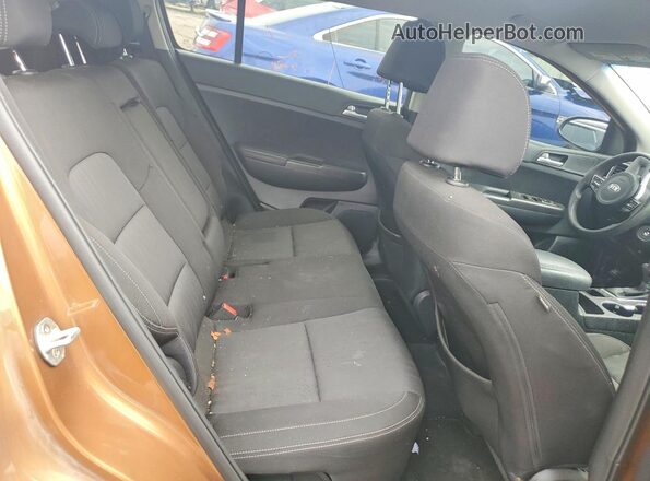 KNDPMCAC1L7835727 2020 KIA SPORTAGE Tan Vista interior trasera