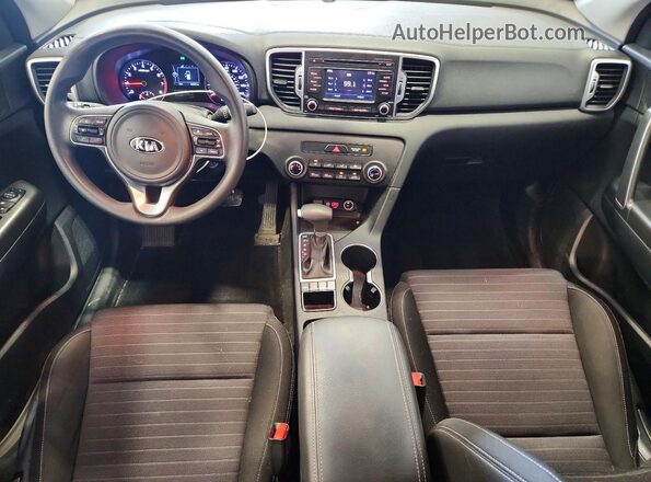 KNDPMCAC4J7383818 2018 KIA SPORTAGE Gray Vista del salpicadero