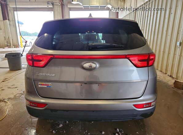 KNDPMCAC4J7383818 2018 KIA SPORTAGE Gray Vista trasera