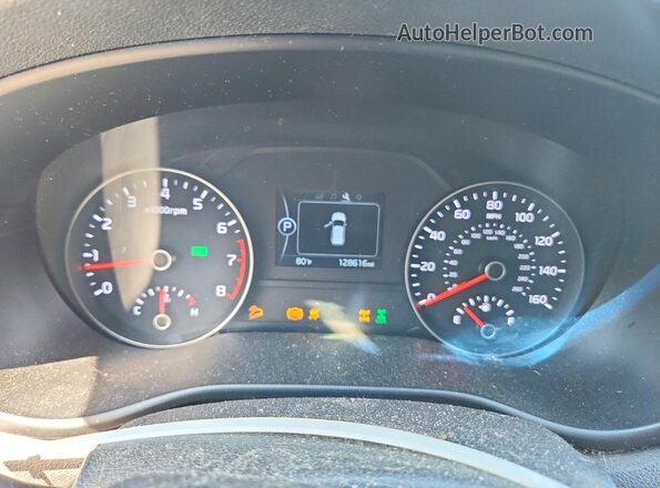 KNDPMCAC5H7154090 2017 KIA SPORTAGE Orange Вид щитка приладів
