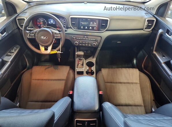 KNDPMCAC5L7670765 2020 KIA SPORTAGE Черный Вид панели приборов
