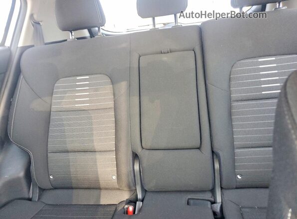 KNDPMCAC7J7346942 2018 KIA SPORTAGE White Vista de los asientos traseros