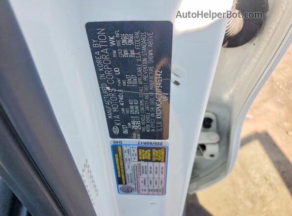 KNDPMCAC7J7346942 2018 KIA SPORTAGE White Vista de la etiqueta del VIN
