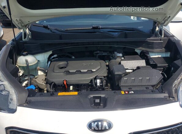 KNDPMCAC7J7346942 2018 KIA SPORTAGE White Vista del compartimento del motor