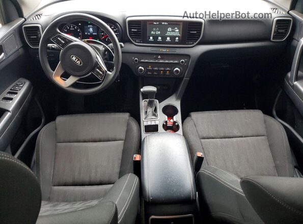 KNDPMCAC7L7636715 2020 KIA SPORTAGE White Dashboard view