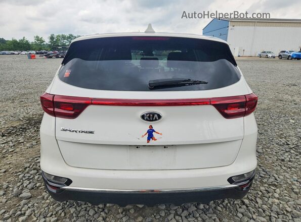 KNDPMCAC7L7651599 2020 KIA SPORTAGE Белый Вид сзади