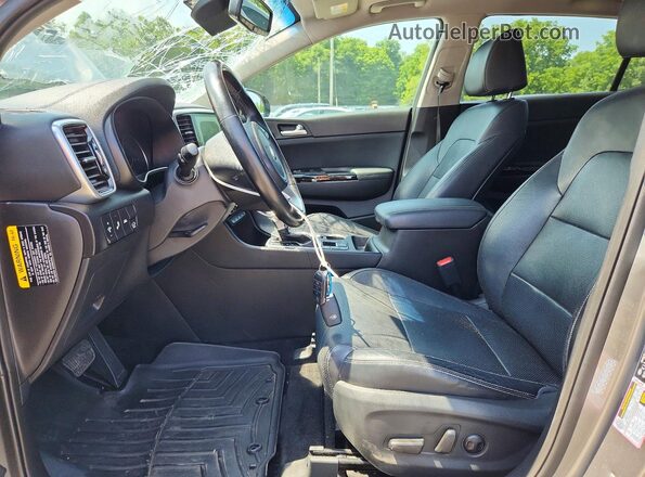 KNDPNCAC1L7697510 2020 KIA SPORTAGE Gray Вид салону спереду