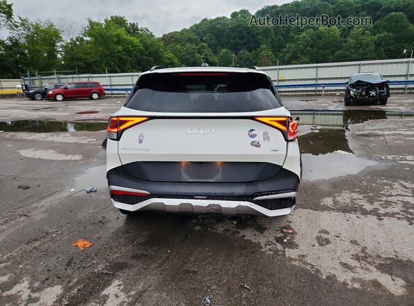 KNDPVCAG4P7033503 2023 KIA SPORTAGE White Widok z tyłu
