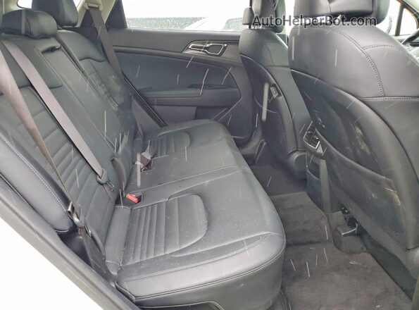KNDPXCDG7S7194720 2025 KIA SPORTAGE White Vista interior trasera