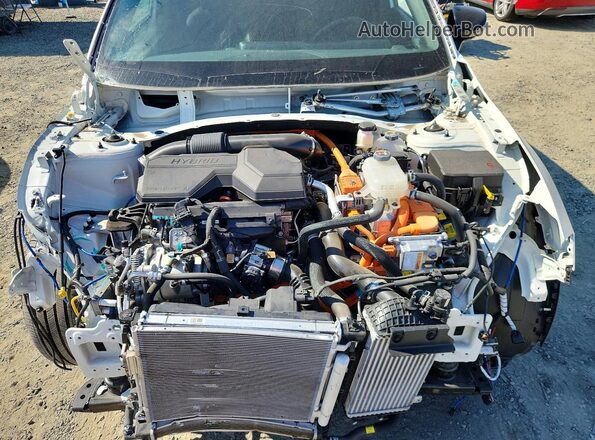 KNDPZDDH3S7242044 2025 KIA SPORTAGE White Вид підкапотного простору