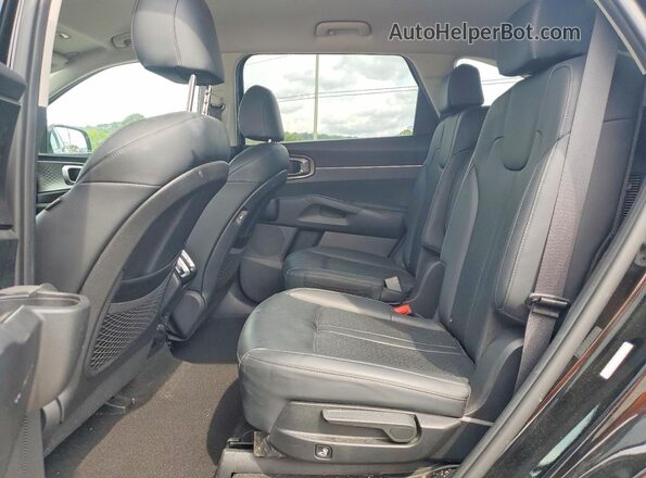 KNDRG4LG2M5033688 2021 KIA SORENTO Black Rear interior view