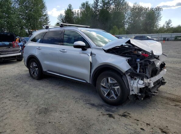 KNDRGDLG9N5085868 2022 KIA SORENTO Silver Delantero derecho