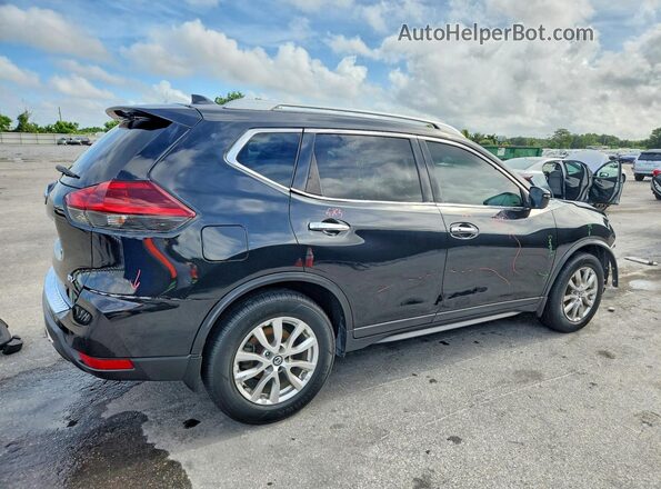 KNMAT2MT0JP621940 2018 NISSAN ROGUE Black Tył prawy