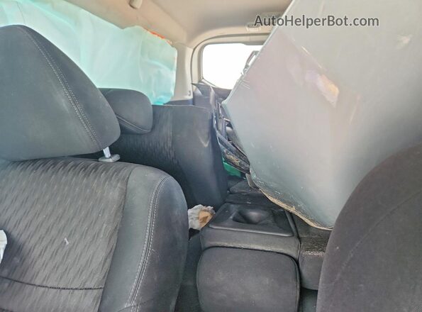 KNMAT2MT1HP504765 2017 NISSAN ROGUE Silver Vista de los asientos traseros