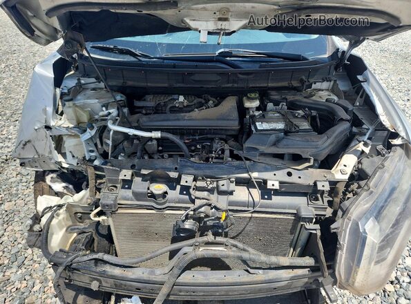 KNMAT2MT1HP504765 2017 NISSAN ROGUE Silver Vista del compartimento del motor