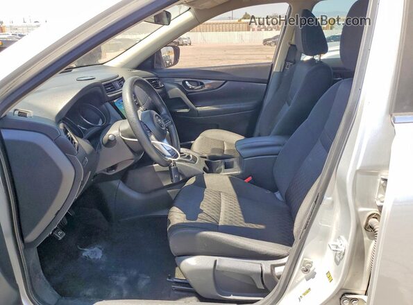KNMAT2MT1HP581071 2017 NISSAN ROGUE Silver Սալոնի դիմացի տեսք
