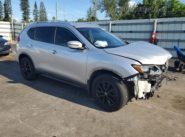 KNMAT2MT2LP522524 2020 NISSAN ROGUE Серебряный Передняя правая четверть