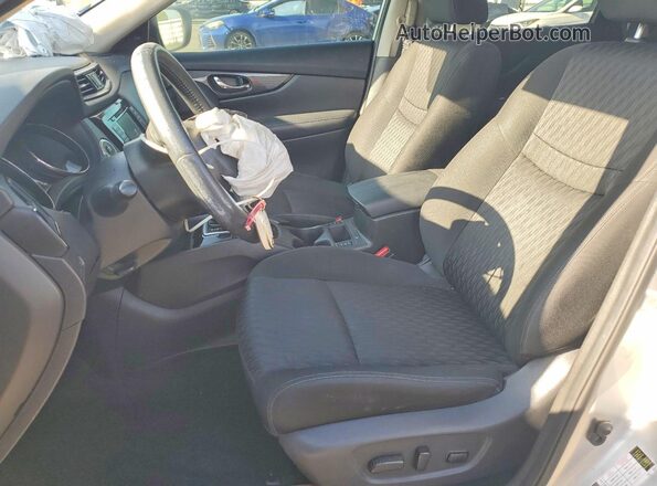 KNMAT2MT2LP522524 2020 NISSAN ROGUE Серебряный Вид салона спереди