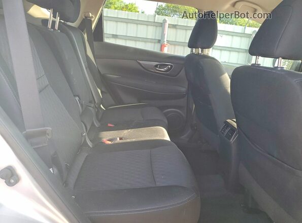 KNMAT2MT2LP522524 2020 NISSAN ROGUE Серебряный Вид задней части салона