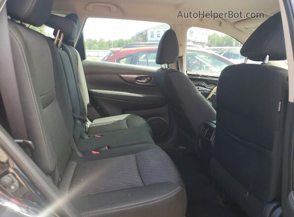KNMAT2MT3JP598010 2018 NISSAN ROGUE Black Widok wnętrza z tyłu