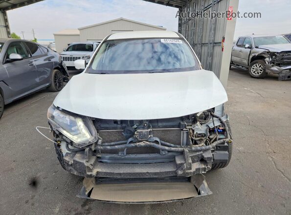 KNMAT2MT5JP521459 2018 NISSAN ROGUE White Front view