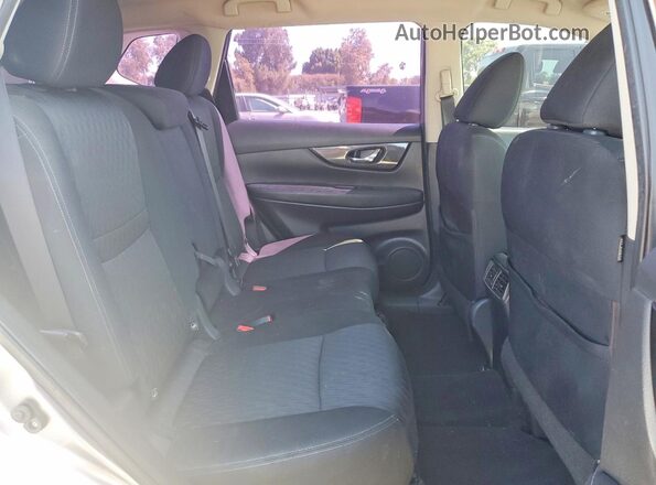 KNMAT2MT5JP578566 2018 NISSAN ROGUE Gray Widok wnętrza z tyłu