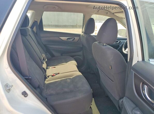 KNMAT2MT6GP632241 2016 NISSAN ROGUE White Widok tylnych siedzeń