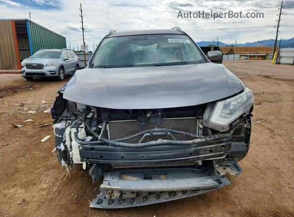 KNMAT2MT8HP522874 2017 NISSAN ROGUE Silver Front view