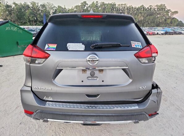 KNMAT2MT8JP502842 2018 NISSAN ROGUE Gray უკანა ხედი