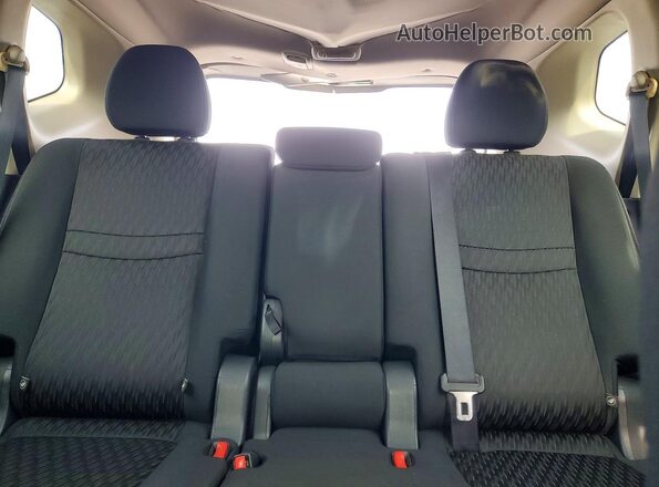 KNMAT2MT8JP574933 2018 NISSAN ROGUE Blue Հետևի նստատեղերի տեսք