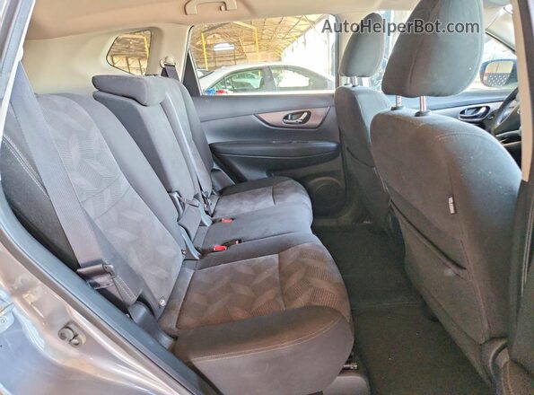 KNMAT2MT9GP735329 2016 NISSAN ROGUE Серый Вид задних сидений