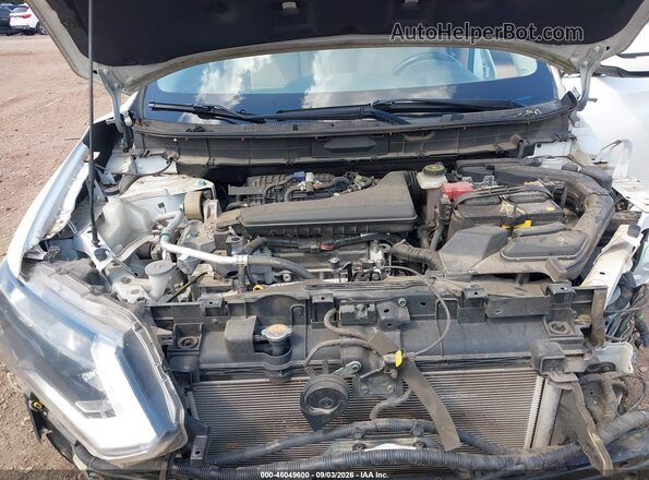 KNMAT2MT9HP510295 2017 NISSAN ROGUE White Widok z tyłu